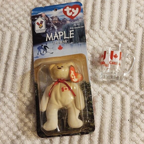 OH Canada bundle, FIFA 2015 world cup scarf, Beanie baby maple,shot glasses, - Picture 2 of 12